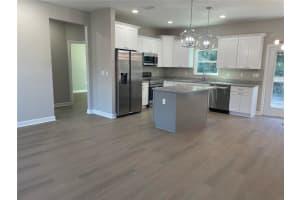 924 11TH STREET, GAINESVILLE, FL 32641 Sold 04/03/25