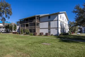 6519 NEWBERRY ROAD, GAINESVILLE, FL 32605 - MLS#MFRGC526497
