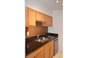 6519 NEWBERRY ROAD, GAINESVILLE, FL 32605 - MLS#MFRGC527159