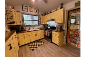 6189 18TH TERRACE, GAINESVILLE, FL 32608 Sold 02/28/25