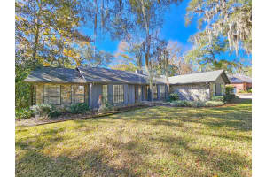 11306 220TH TERRACE, HAWTHORNE, FL 32640 Sold 02/28/25