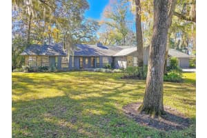 11306 220TH TERRACE, HAWTHORNE, FL 32640 Sold 02/28/25