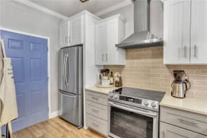 13200 NEWBERRY ROAD, NEWBERRY, FL 32669 Sold 06/20/25