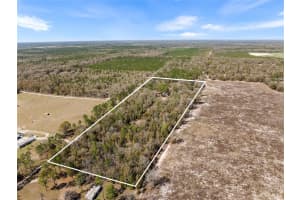 3310 64TH AVENUE, HIGH SPRINGS, FL 32643 Sold 04/17/25