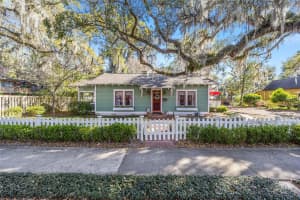 627 2ND PLACE, GAINESVILLE, FL 32601 Sold 05/08/25