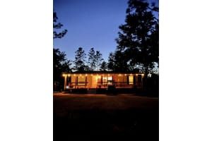 105 Slipper Way, HAWTHORNE