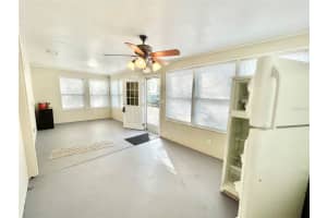 1140 6TH AVENUE, GAINESVILLE, FL 32641 Sold 04/30/25