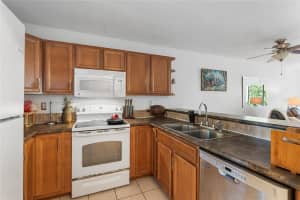 111 16TH AVENUE, GAINESVILLE, FL 32601 Sold 04/11/25