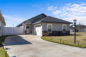 24435 18 LANE, NEWBERRY, FL 32669 Sold 06/13/25