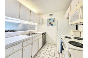 3921 34TH STREET, GAINESVILLE, FL 32608 Sold 06/10/25