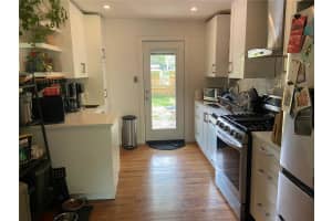 735 10TH PLACE, GAINESVILLE, FL 32601 Sold 04/15/25