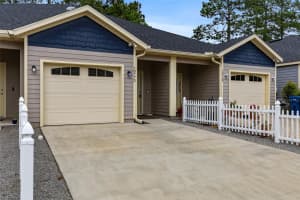 10773 65TH WAY, ALACHUA, FL 32615 Sold 10/01/25