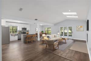 6840 Nw 111th Ln Alachua, FL 32615 - Off Market