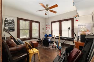 913 3RD AVENUE, GAINESVILLE, FL 32601 Sold 08/01/25