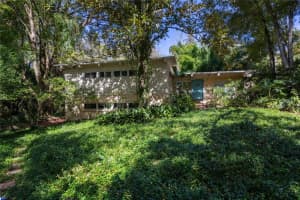 2074 Nw 11th Rd, GAINESVILLE