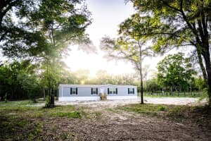 8320 100 AVENUE, BRONSON, FL 32621 Sold 05/30/25