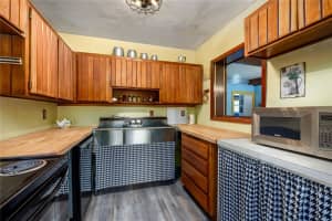 1304 NE 16TH PLACE, GAINESVILLE, FL 32609 Sold 07/08/25