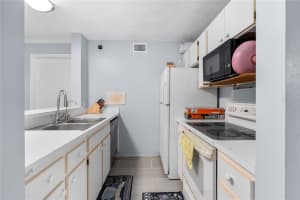 3921 34TH STREET, GAINESVILLE, FL 32608 Sold 08/28/25
