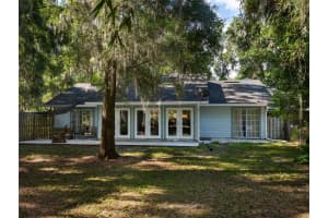 818 202 STREET, NEWBERRY, FL 32669 - MLS#MFRGC530960
