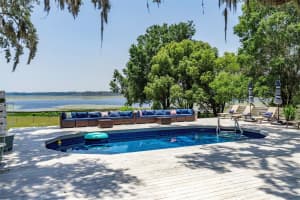 561 LAKEVIEW DRIVE, KEYSTONE HEIGHTS, FL 32656 - MLS#MFRGC530998