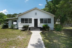 20016 219TH AVENUE, HAWTHORNE, FL 32640 Sold 11/28/25
