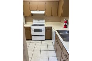 6161 8TH LANE, GAINESVILLE, FL 32607 - MLS#MFRGC531137