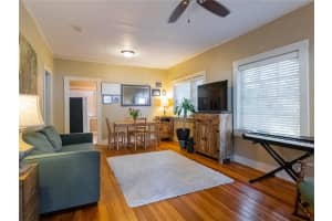 221 9TH STREET, GAINESVILLE, FL 32601 - MLS#MFRGC531218