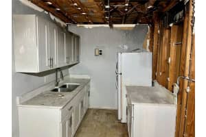 1700 16TH COURT, GAINESVILLE, FL 32608 Sold 06/30/25
