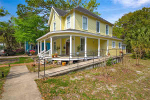 728 UNIVERSITY AVENUE, GAINESVILLE, FL 32601 - MLS#MFRGC531354