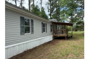 21535 NW COUNTY ROAD 1493, ALACHUA, FL 32615 Sold 10/23/25