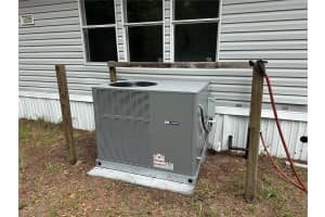 21535 NW COUNTY ROAD 1493, ALACHUA, FL 32615 Sold 10/23/25