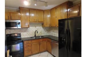 1033 22ND AVENUE, GAINESVILLE, FL 32609 Sold 08/15/25