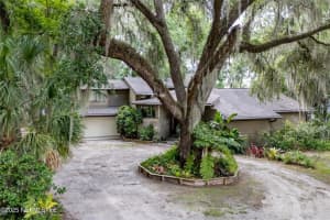 110 CYPRESS STREET, HAWTHORNE, FL 32640 Sold 08/26/25