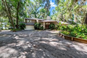 110 CYPRESS STREET, HAWTHORNE, FL 32640 Sold 08/26/25