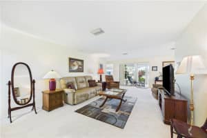 6948 COUNTRY CLUB DRIVE, SARASOTA, FL 34243 - MLS#MFRGC531915
