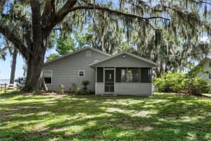7929 Ne 221st St, MELROSE