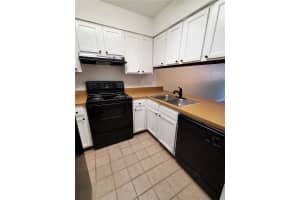 2207 SW 39TH DR, GAINESVILLE, FL 32607 - MLS#MFRGC532093