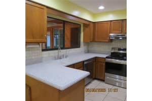 10119 39TH PLACE, GAINESVILLE, FL 32608 - MLS#MFRGC532101