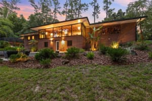 851 Nw 19th Ter, GAINESVILLE