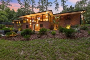 851 19TH TERRACE, GAINESVILLE, FL 32603 - MLS#MFRGC532502