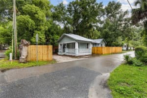 902 4TH PLACE, GAINESVILLE, FL 32601 - MLS#MFRGC532510