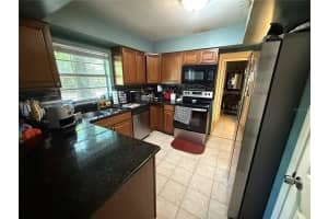 3026 UNIVERSITY AVENUE, GAINESVILLE, FL 32607 - MLS#MFRGC532575