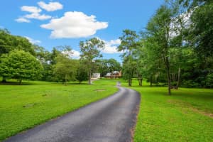 6011 Nw 23rd Ave Gainesville, FL 32606 - Off Market