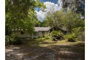 20015 Ne 45th Pl, HAWTHORNE