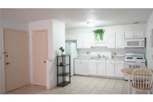 1700 16TH COURT, GAINESVILLE, FL 32608 - MLS#MFRGC532689