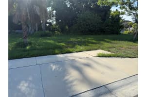 5755 58TH AVENUE, VERO BEACH, FL 32967 - MLS#MFRGC532713