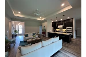 579 Sw 122nd Ter Newberry, FL 32669 - Off Market