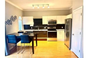 20 6TH STREET, GAINESVILLE, FL 32601 - MLS#MFRGC532852