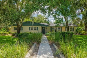703 Nw 89th St, GAINESVILLE