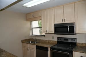 2811 ARCHER ROAD, GAINESVILLE, FL 32608 - MLS#MFRGC533084